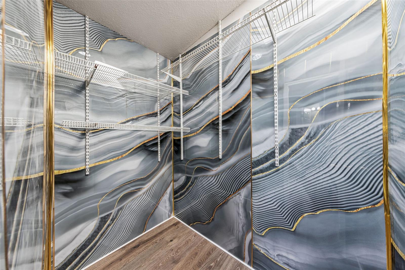 Image 14 of 26 For 219 Bennett Street