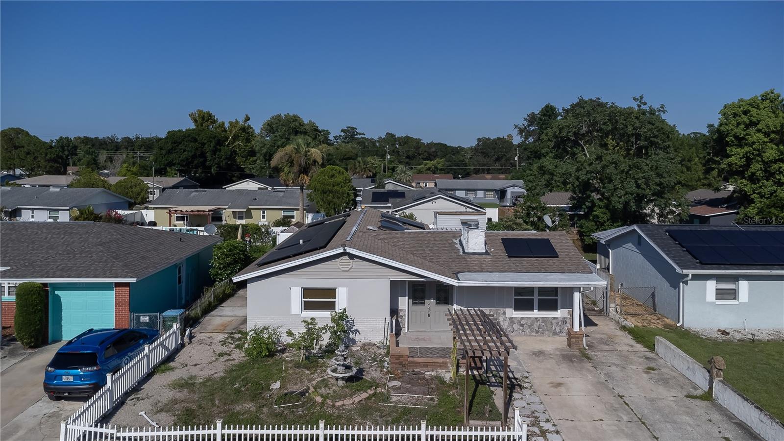 Image 4 of 26 For 219 Bennett Street