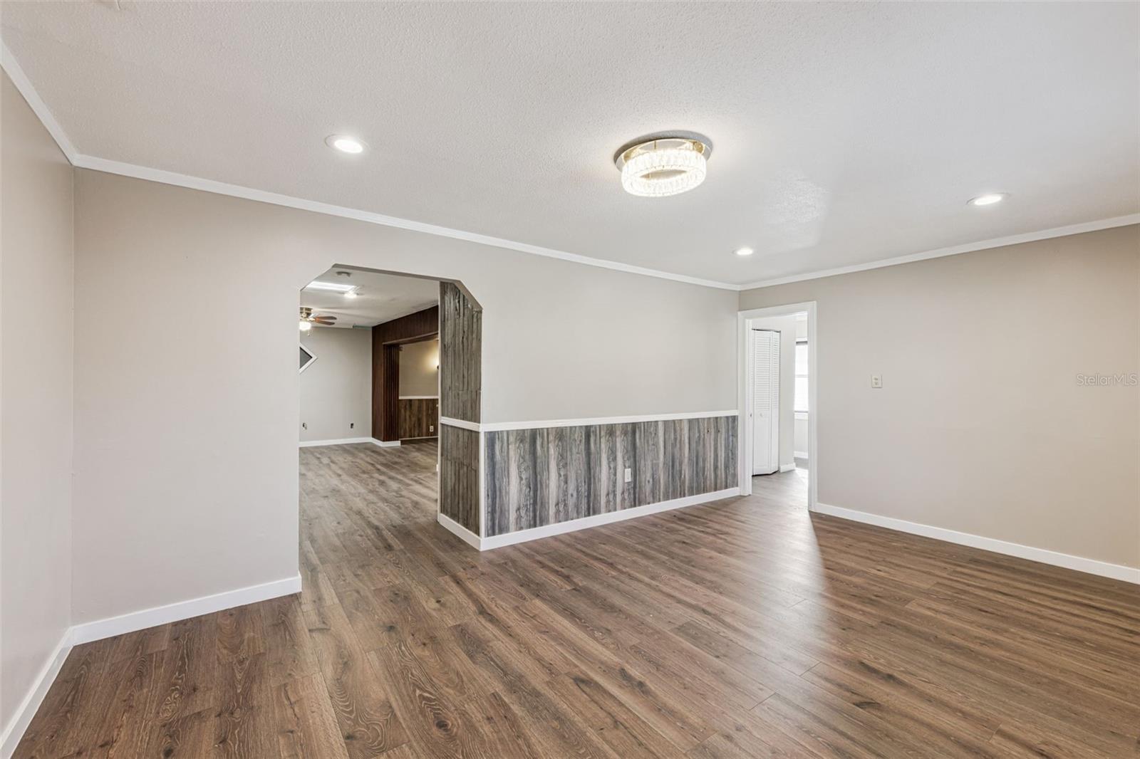 Image 6 of 26 For 219 Bennett Street