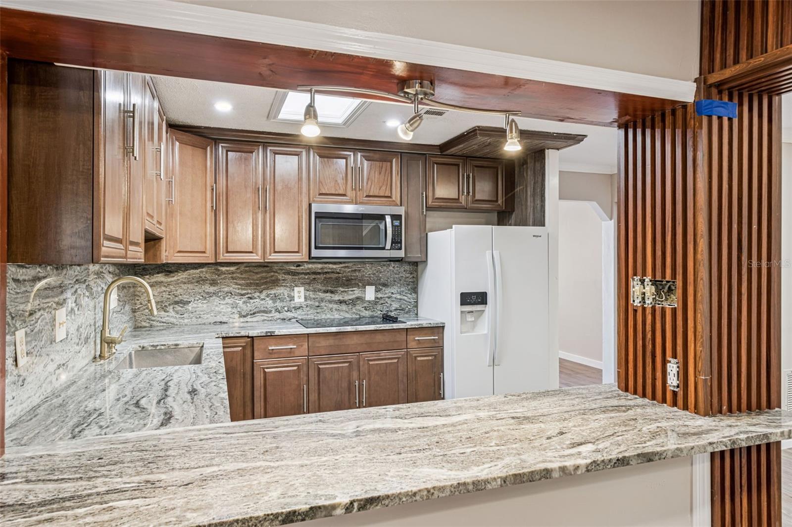 Image 9 of 26 For 219 Bennett Street