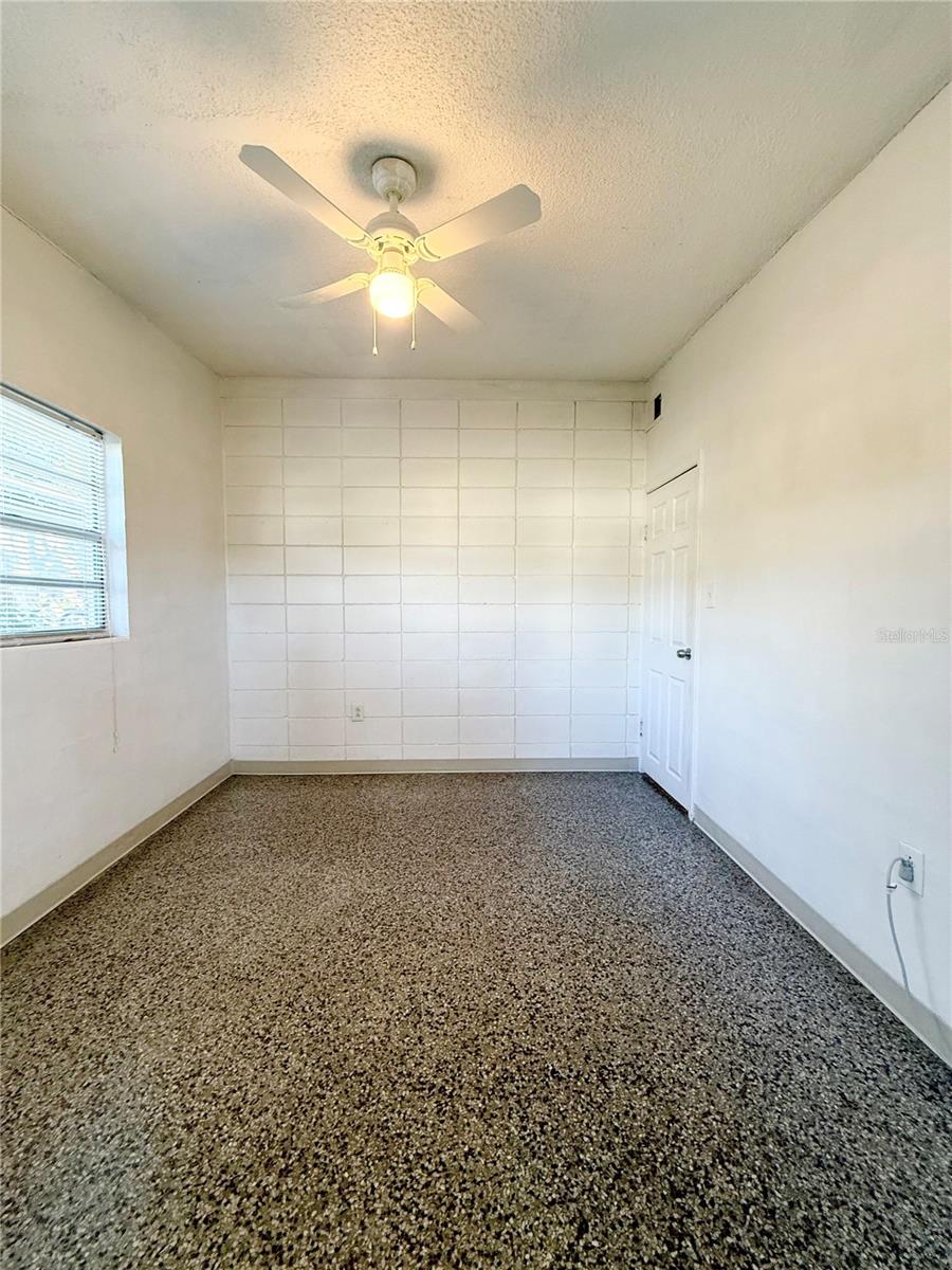 Image 17 of 24 For 2207 Vine Street