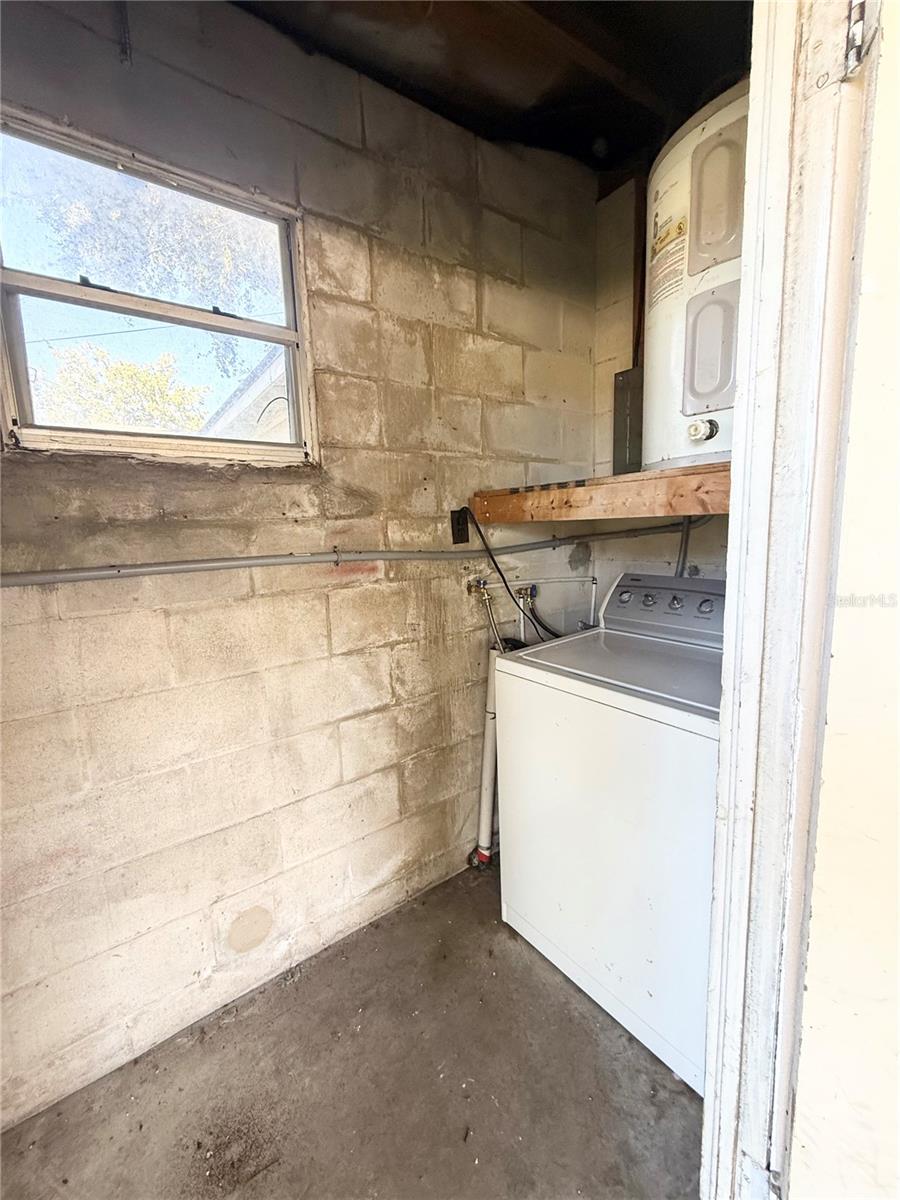 Image 21 of 24 For 2207 Vine Street