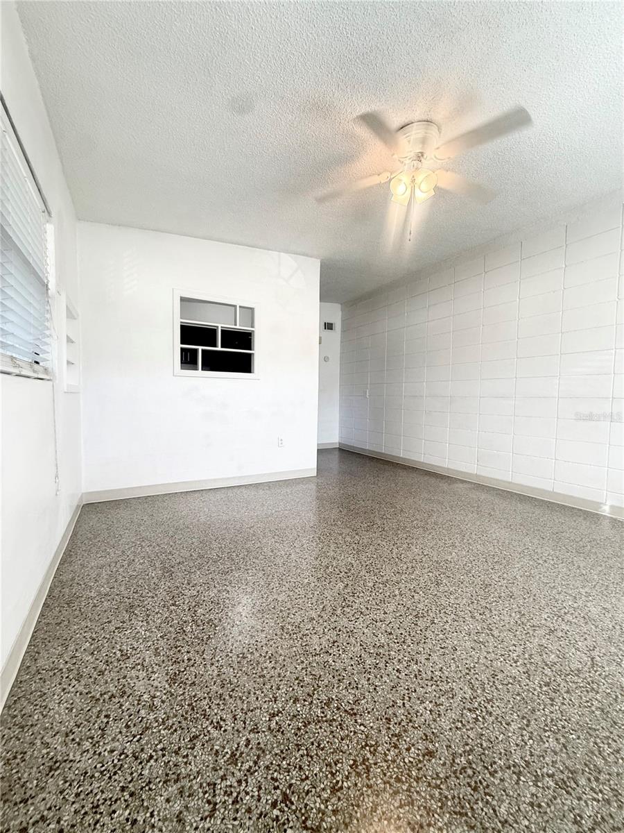 Image 4 of 24 For 2207 Vine Street