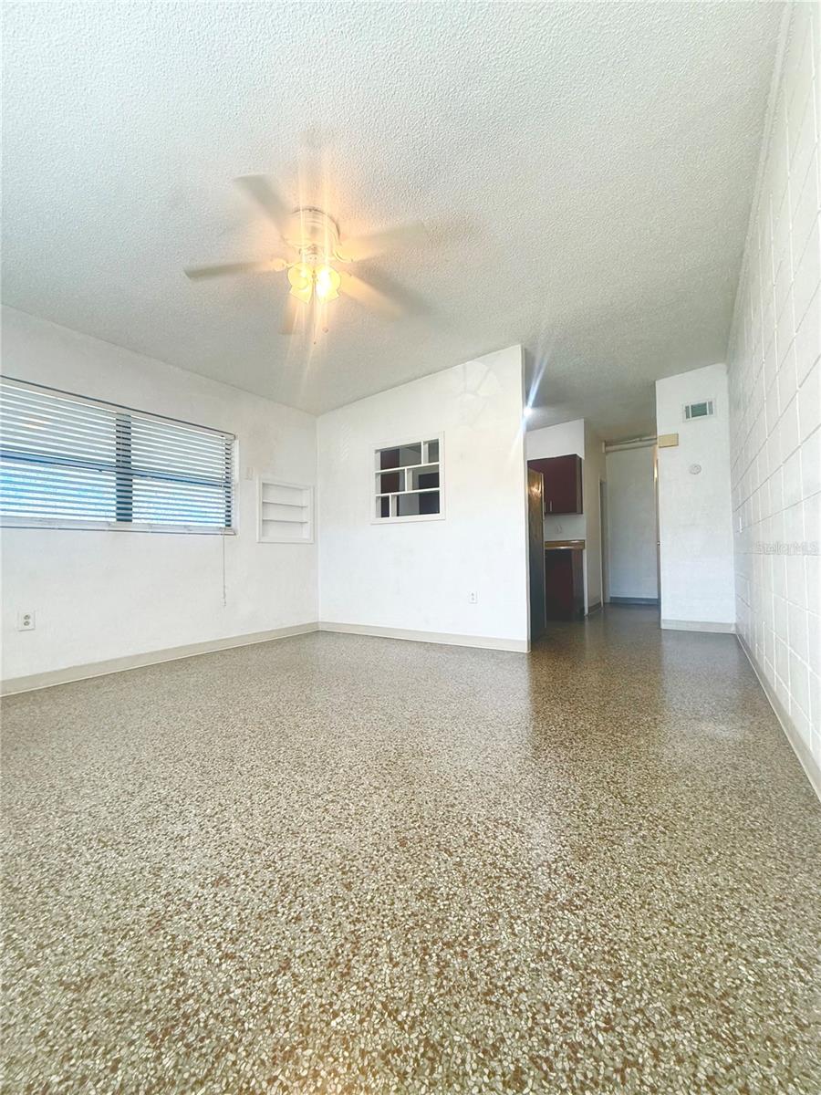 Image 5 of 24 For 2207 Vine Street