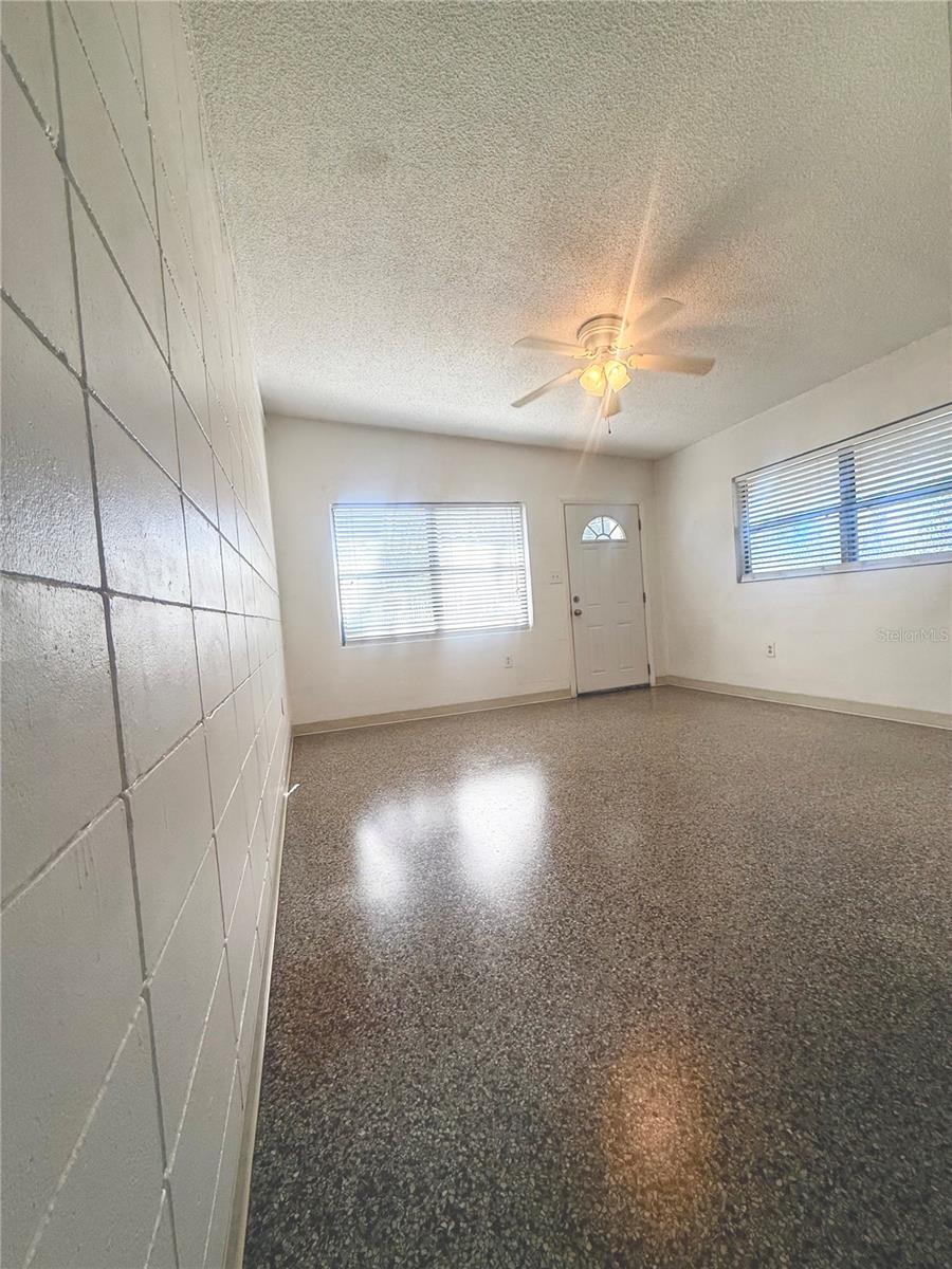 Image 7 of 24 For 2207 Vine Street