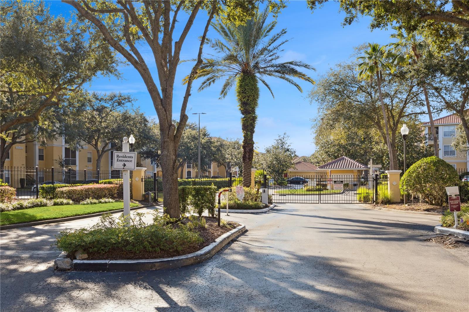 Image 40 of 74 For 1175 Lake Shadow Circle 4308