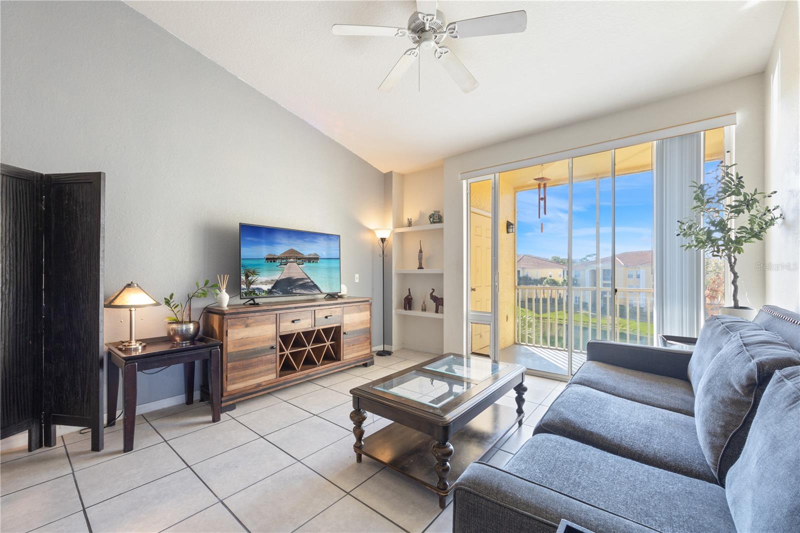 Image 5 of 74 For 1175 Lake Shadow Circle 4308