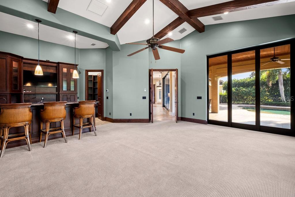 Image 15 of 47 For 6130 Grosvenor Shore Drive