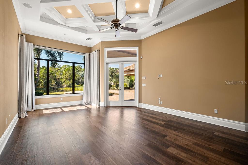 Image 20 of 47 For 6130 Grosvenor Shore Drive