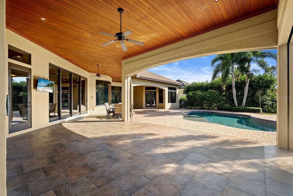 Image 41 of 47 For 6130 Grosvenor Shore Drive