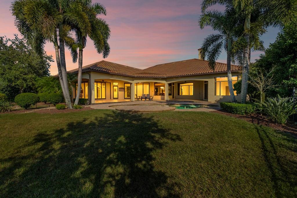 Image 5 of 47 For 6130 Grosvenor Shore Drive