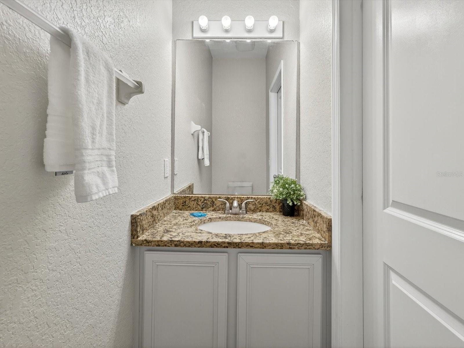 Image 13 of 49 For 3948 Calabria Avenue