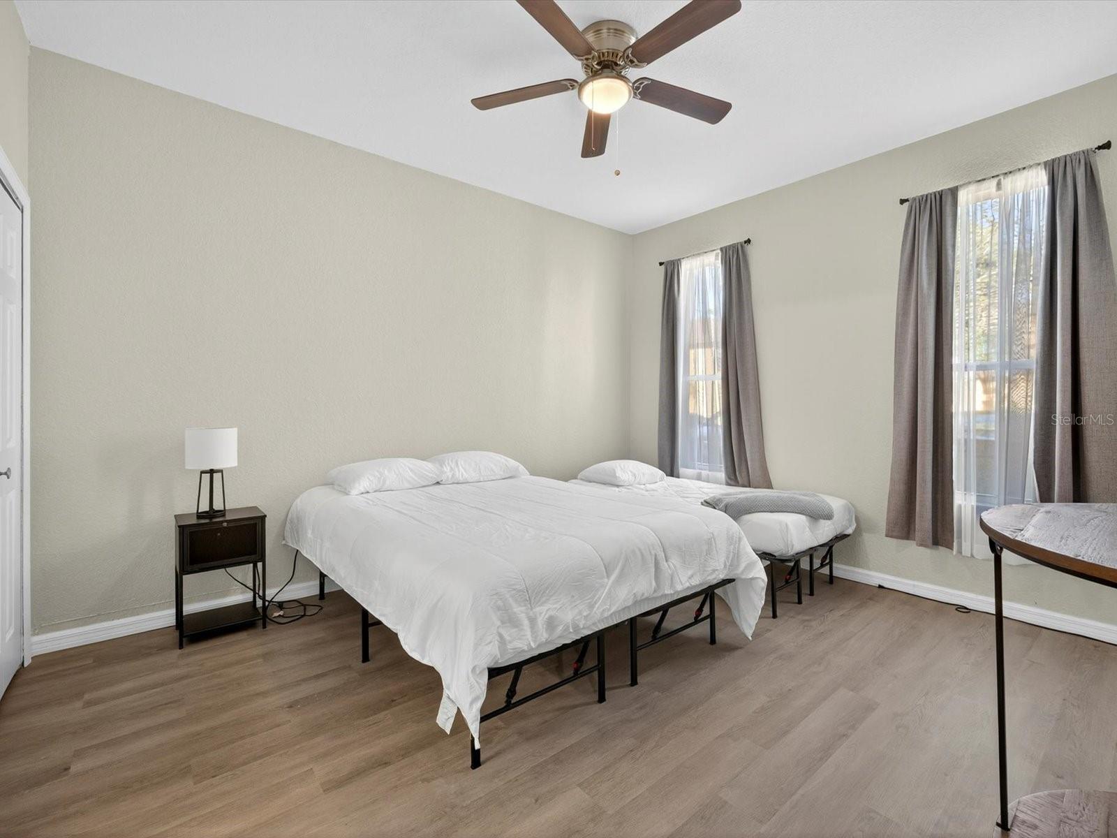 Image 14 of 49 For 3948 Calabria Avenue