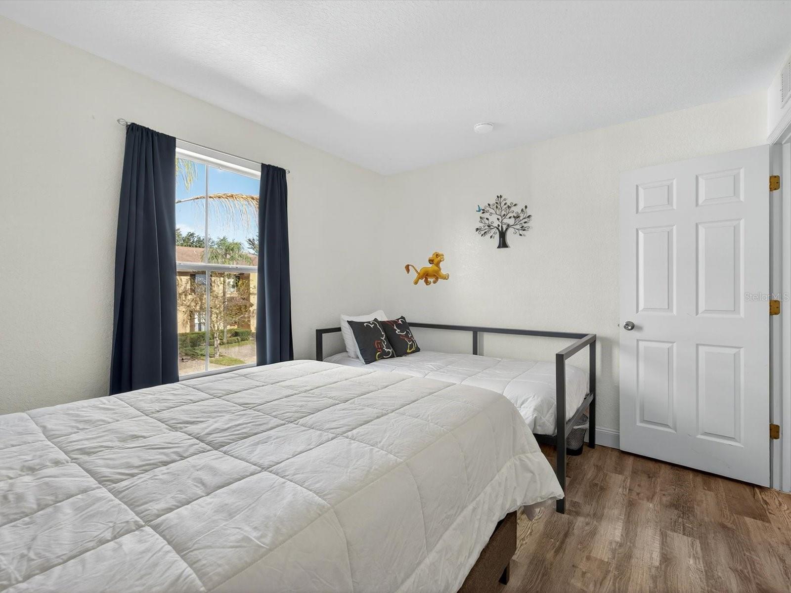 Image 20 of 49 For 3948 Calabria Avenue