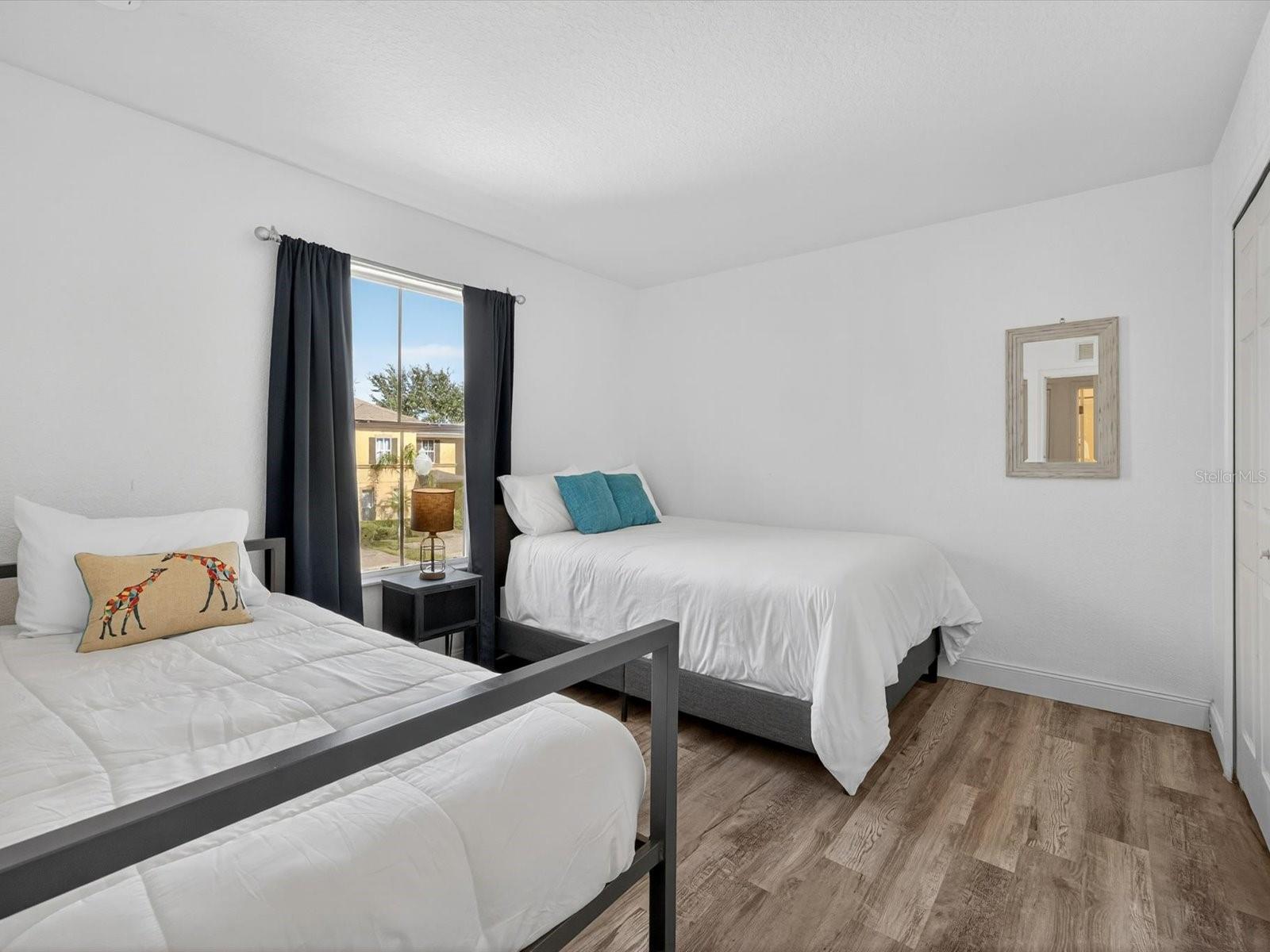 Image 22 of 49 For 3948 Calabria Avenue