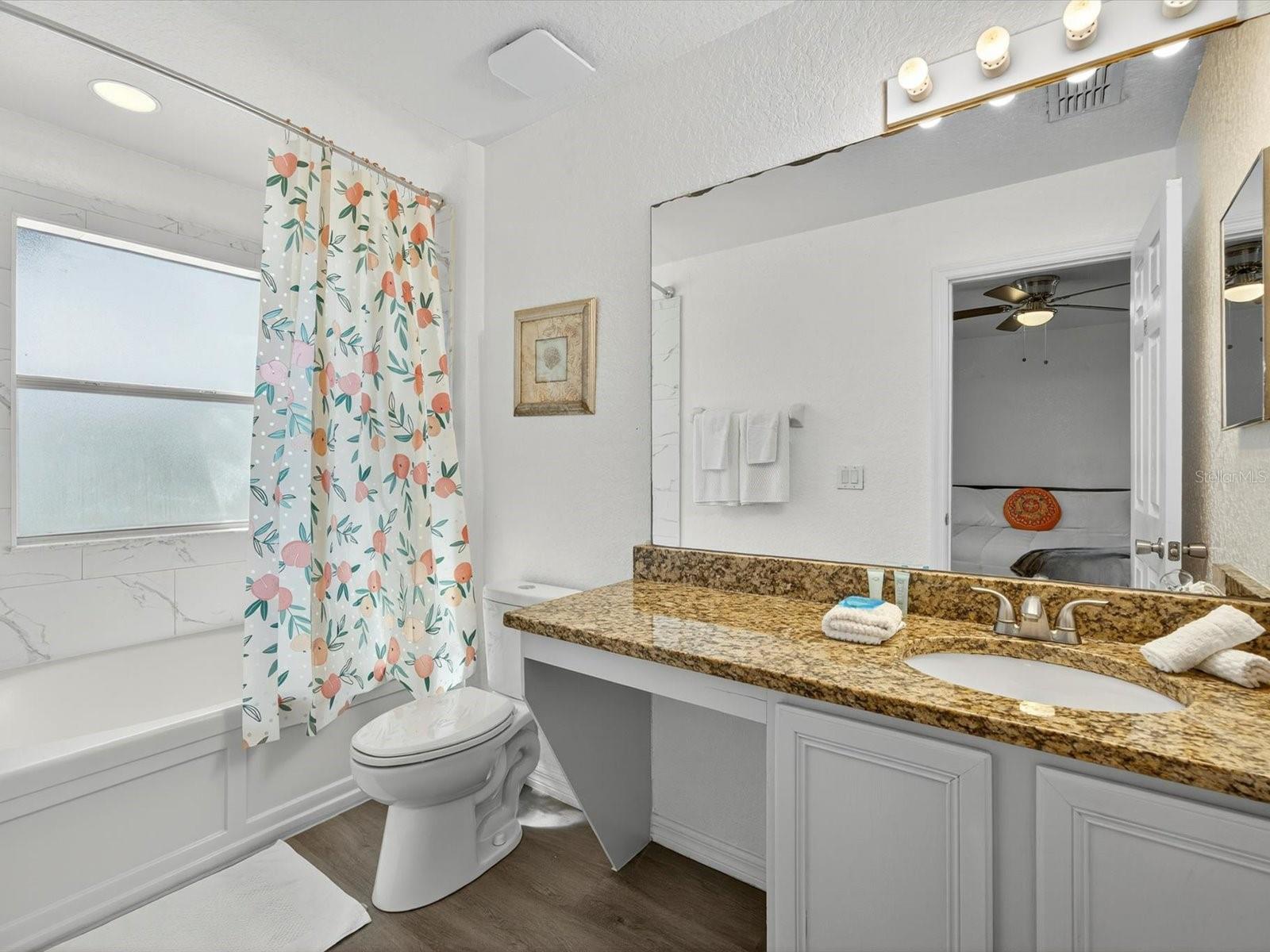 Image 30 of 49 For 3948 Calabria Avenue