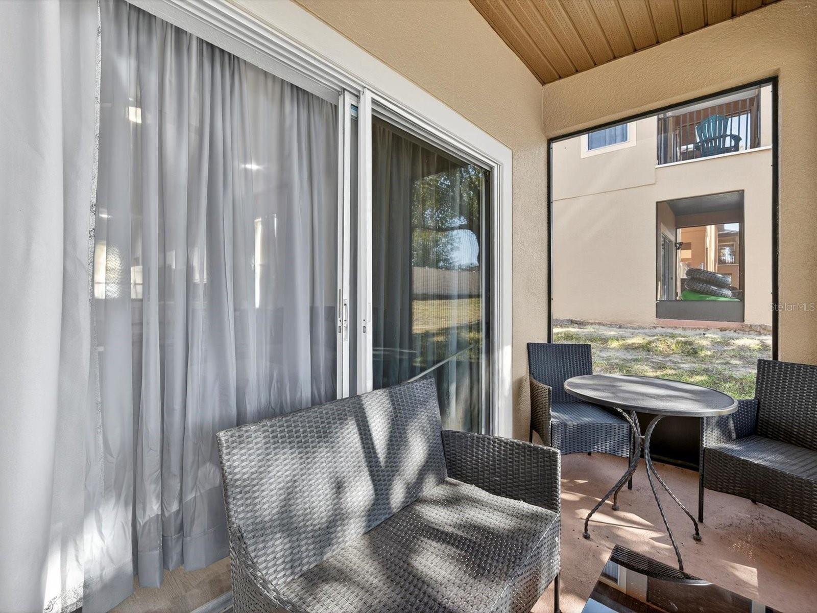 Image 33 of 49 For 3948 Calabria Avenue