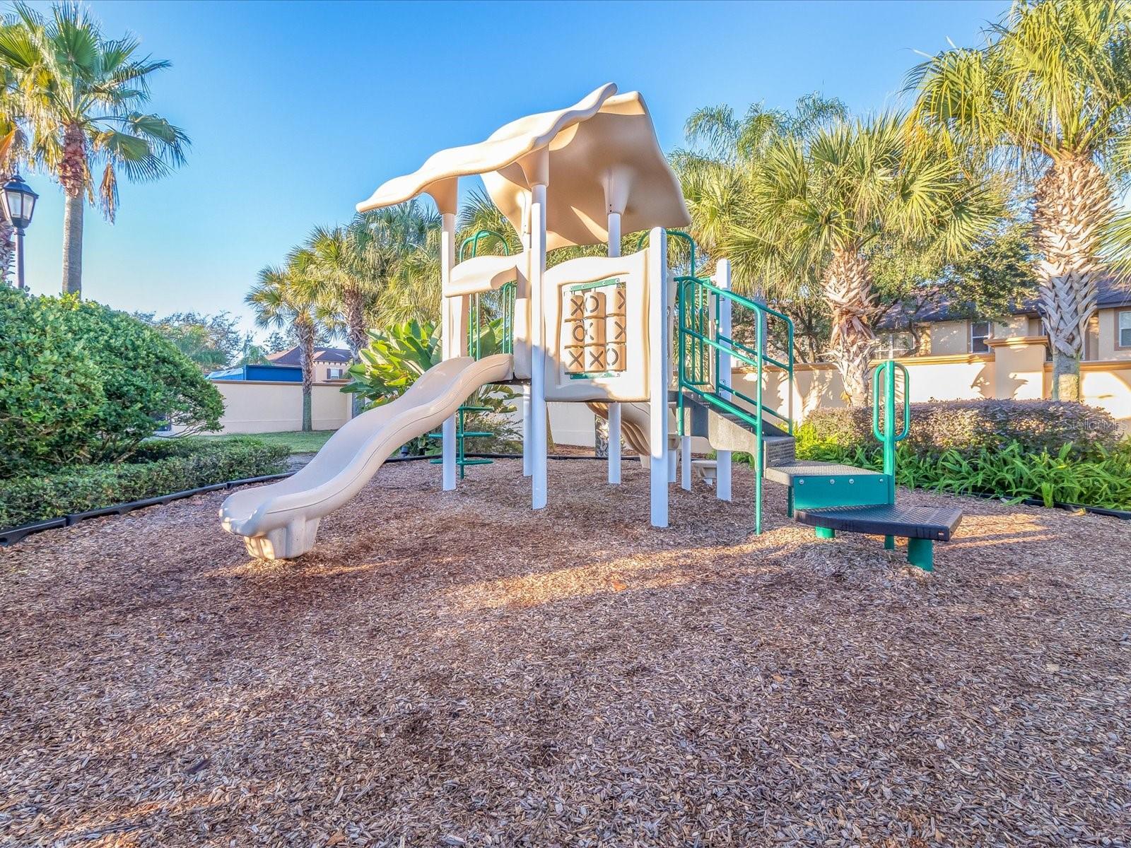 Image 43 of 49 For 3948 Calabria Avenue