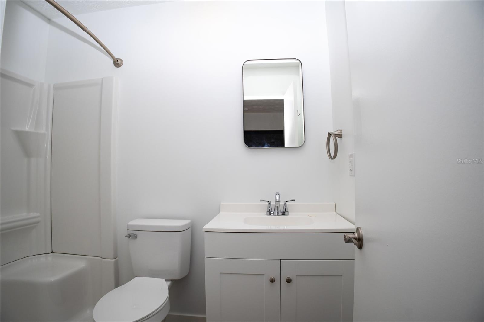 Image 19 of 26 For 5331 Hansel Avenue 6