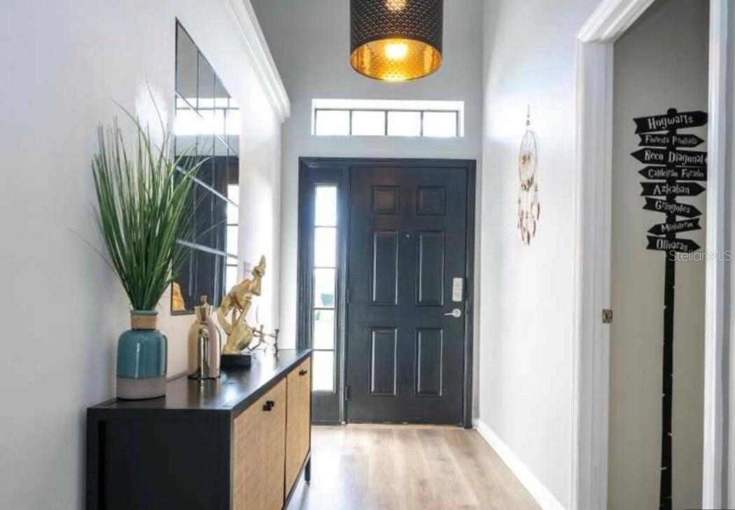 Image 12 of 42 For 16629 Rolling Green Drive