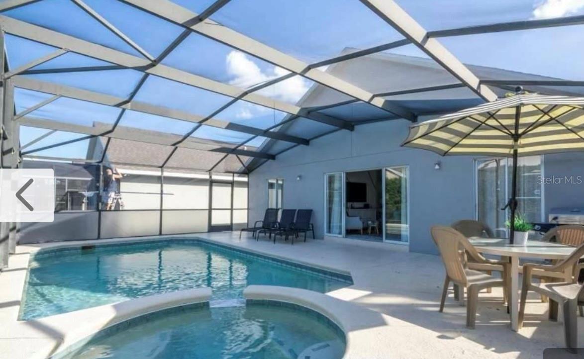 Image 15 of 42 For 16629 Rolling Green Drive