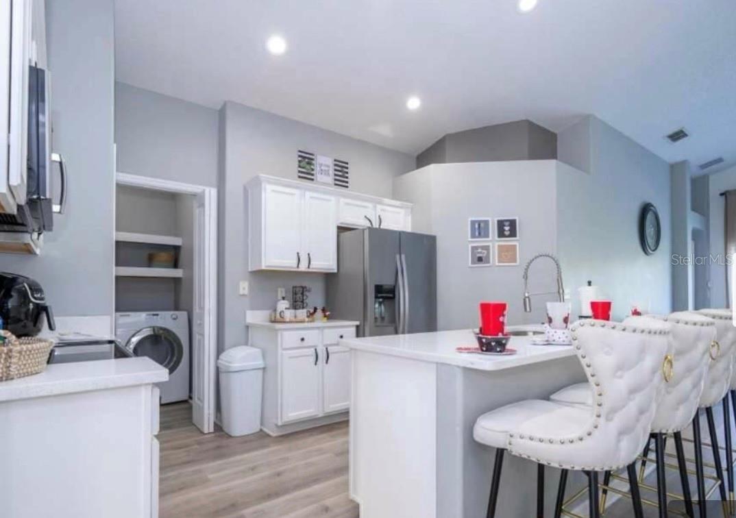 Image 20 of 42 For 16629 Rolling Green Drive