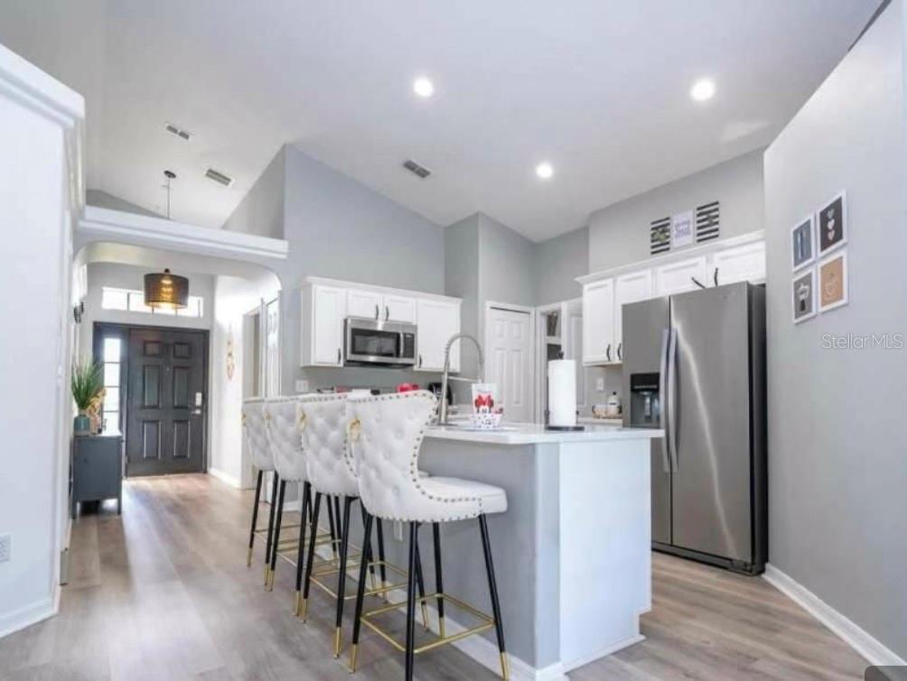 Image 21 of 42 For 16629 Rolling Green Drive