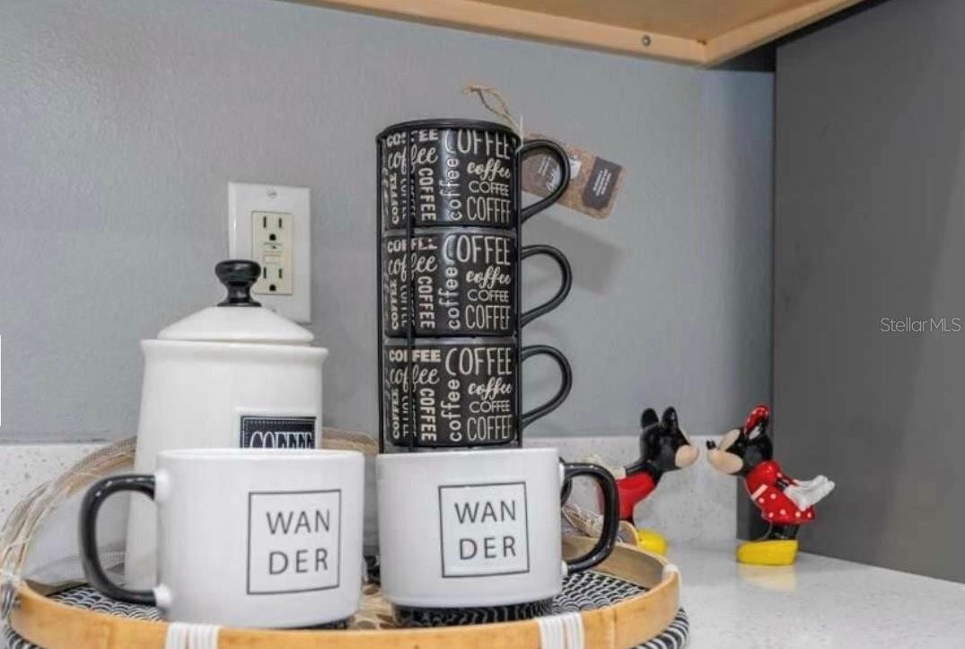 Image 24 of 42 For 16629 Rolling Green Drive