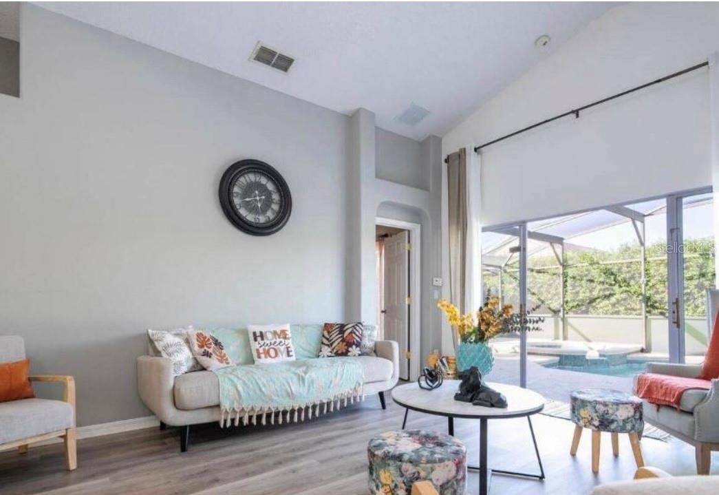 Image 37 of 42 For 16629 Rolling Green Drive