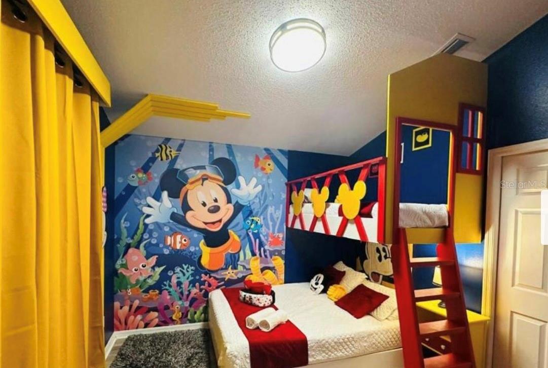 Image 40 of 42 For 16629 Rolling Green Drive