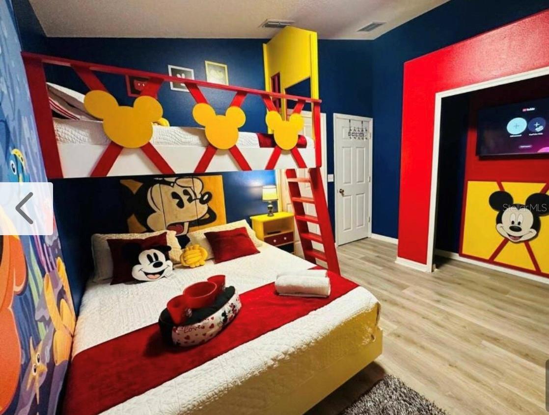 Image 41 of 42 For 16629 Rolling Green Drive