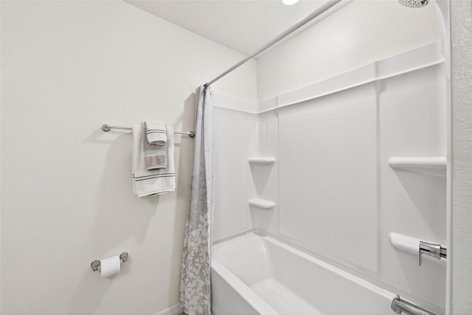 Image 17 of 52 For 232 Summerlin Loop