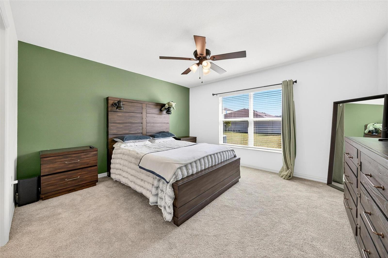 Image 3 of 52 For 232 Summerlin Loop