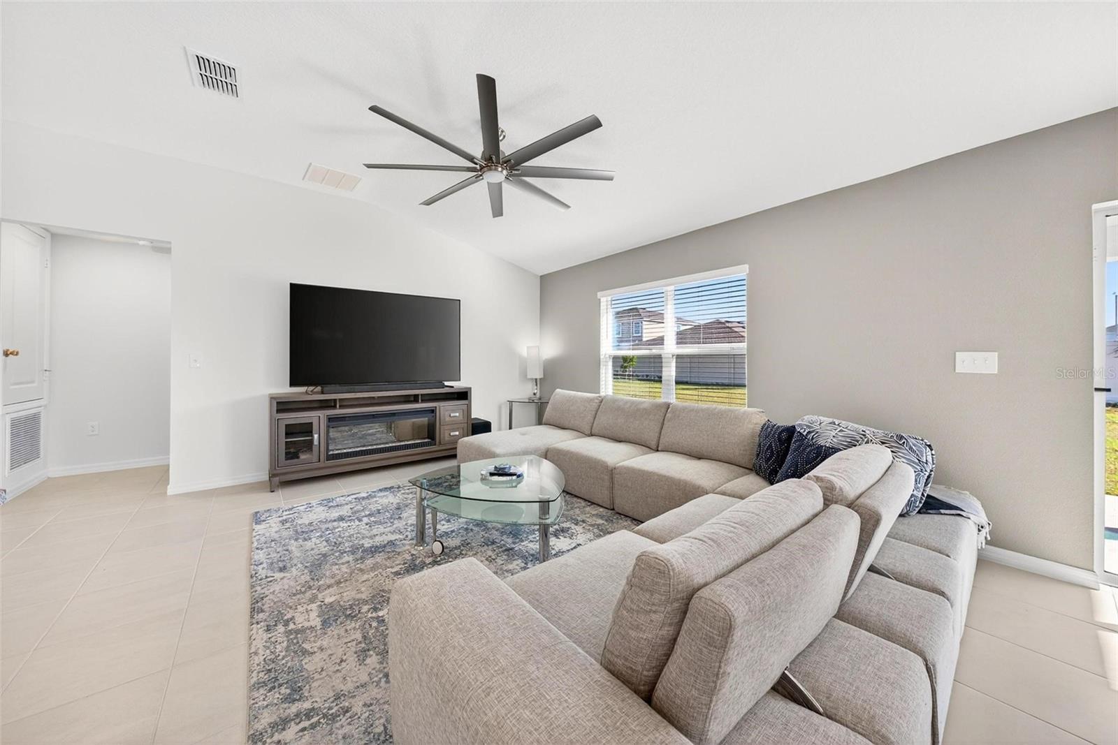 Image 35 of 52 For 232 Summerlin Loop