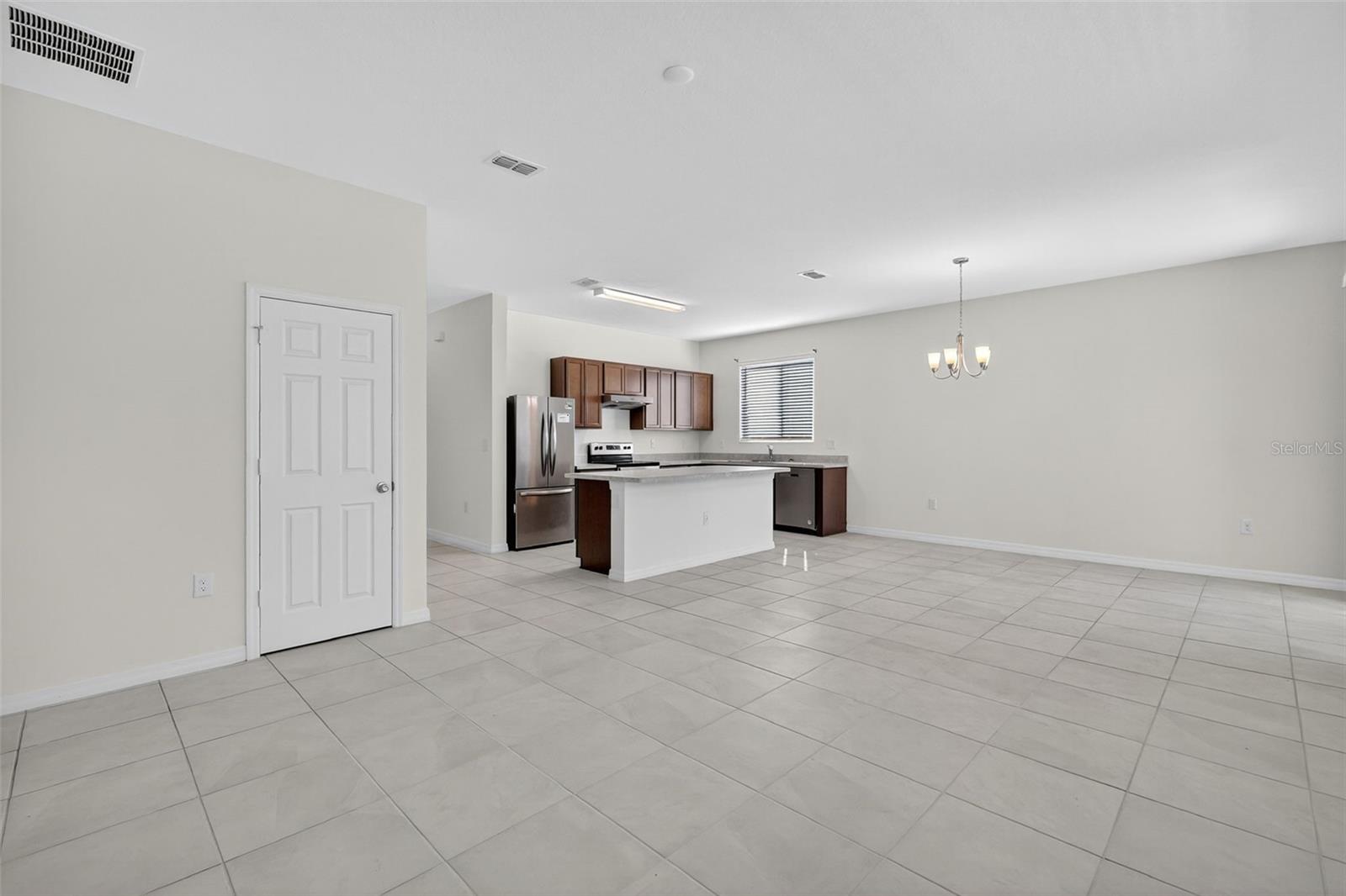 Image 15 of 31 For 7163 Cruz Court