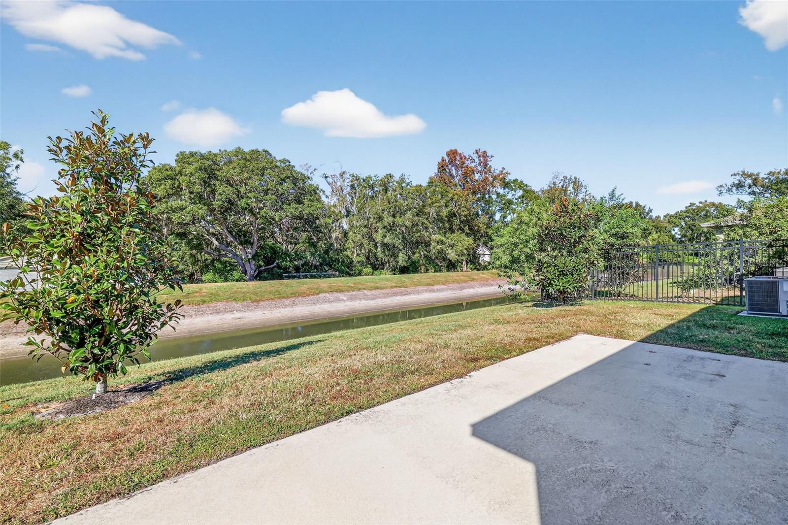 Image 18 of 31 For 7163 Cruz Court