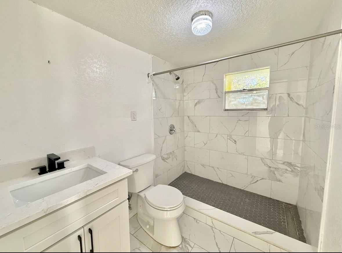 Image 7 of 13 For 715 Silver Star Road