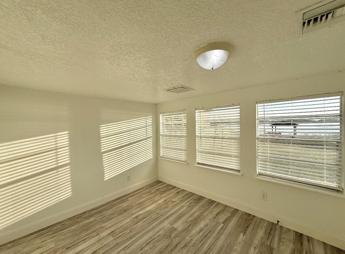 Image 9 of 13 For 715 Silver Star Road