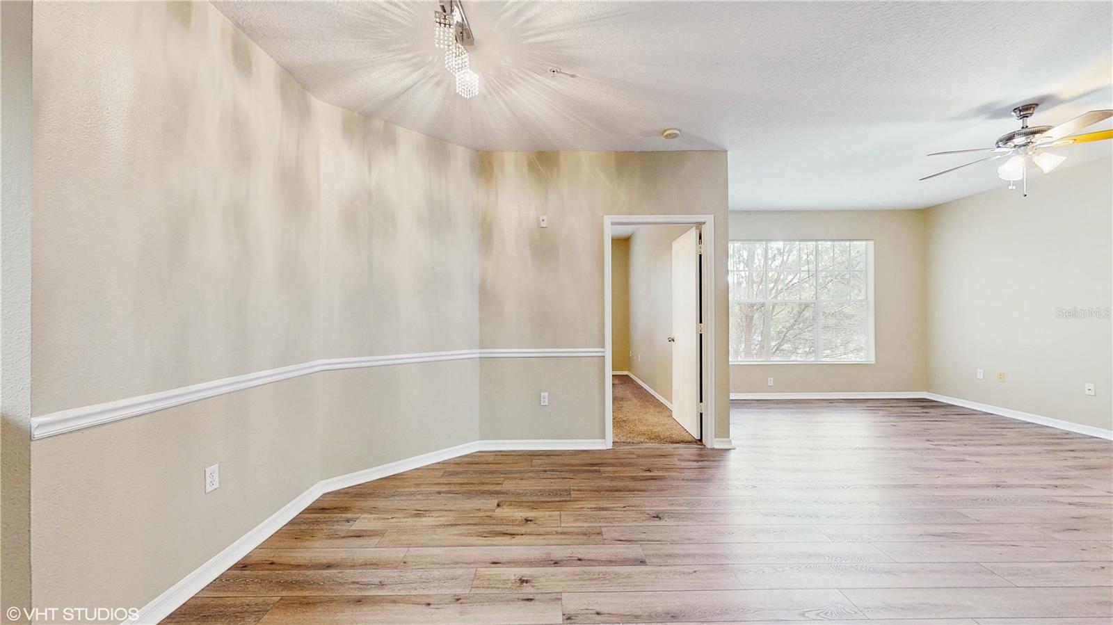 Image 7 of 23 For 5512 Metrowest Boulevard 203