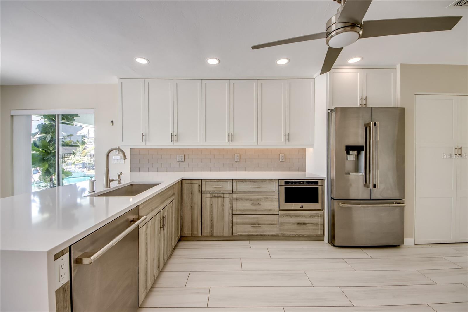 Image 12 of 46 For 3446 Pinetree Drive