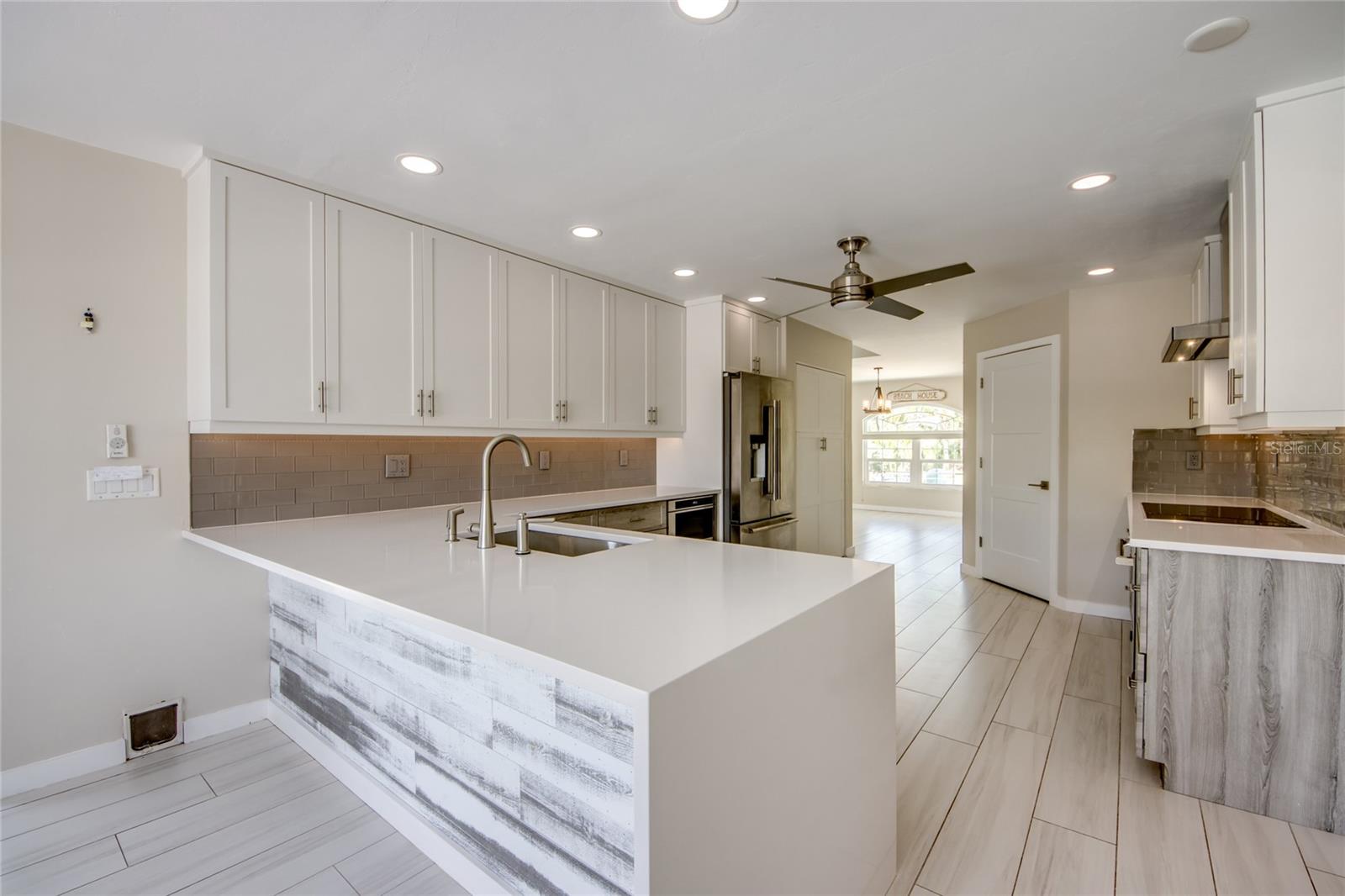 Image 14 of 46 For 3446 Pinetree Drive