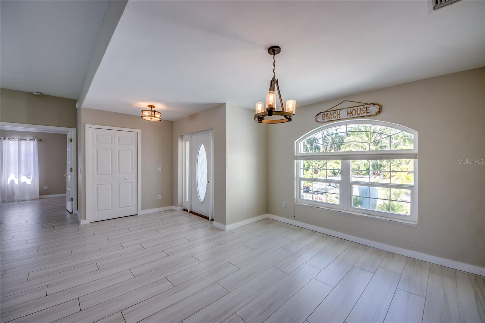 Image 16 of 46 For 3446 Pinetree Drive