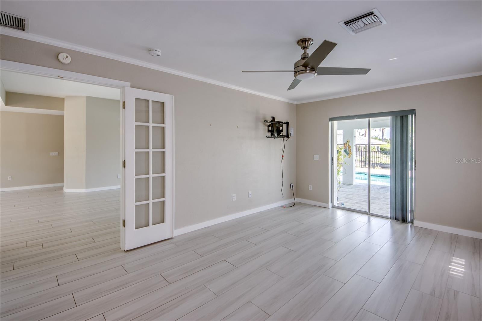 Image 19 of 46 For 3446 Pinetree Drive