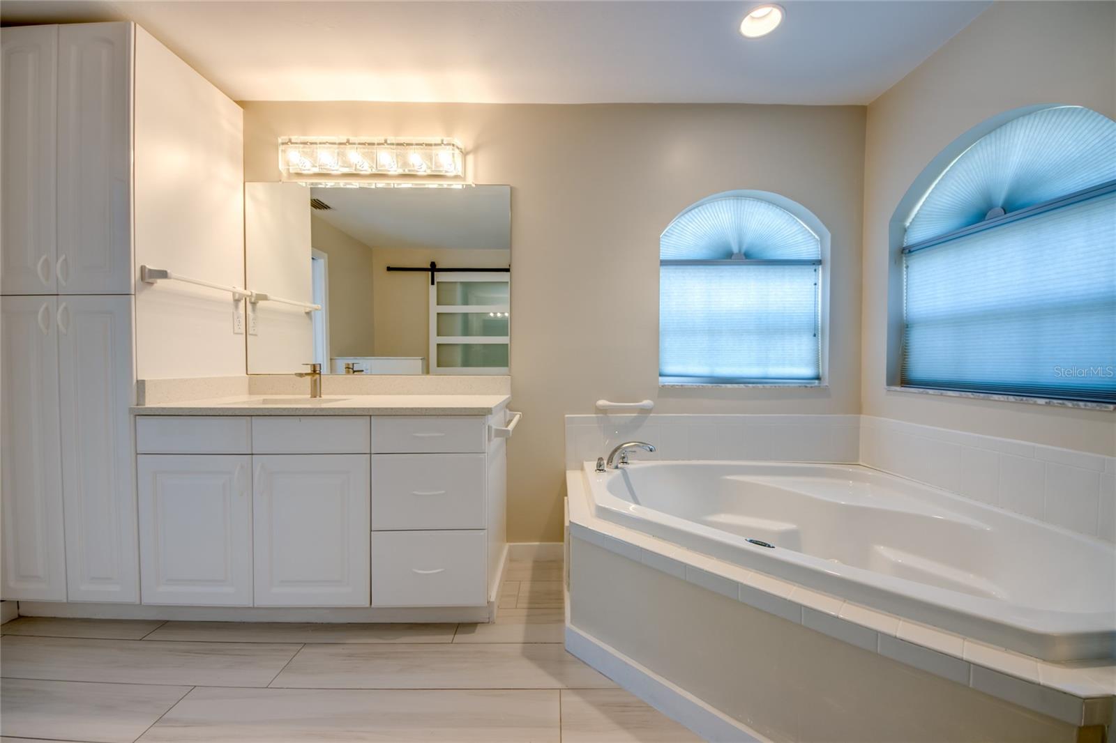 Image 23 of 46 For 3446 Pinetree Drive