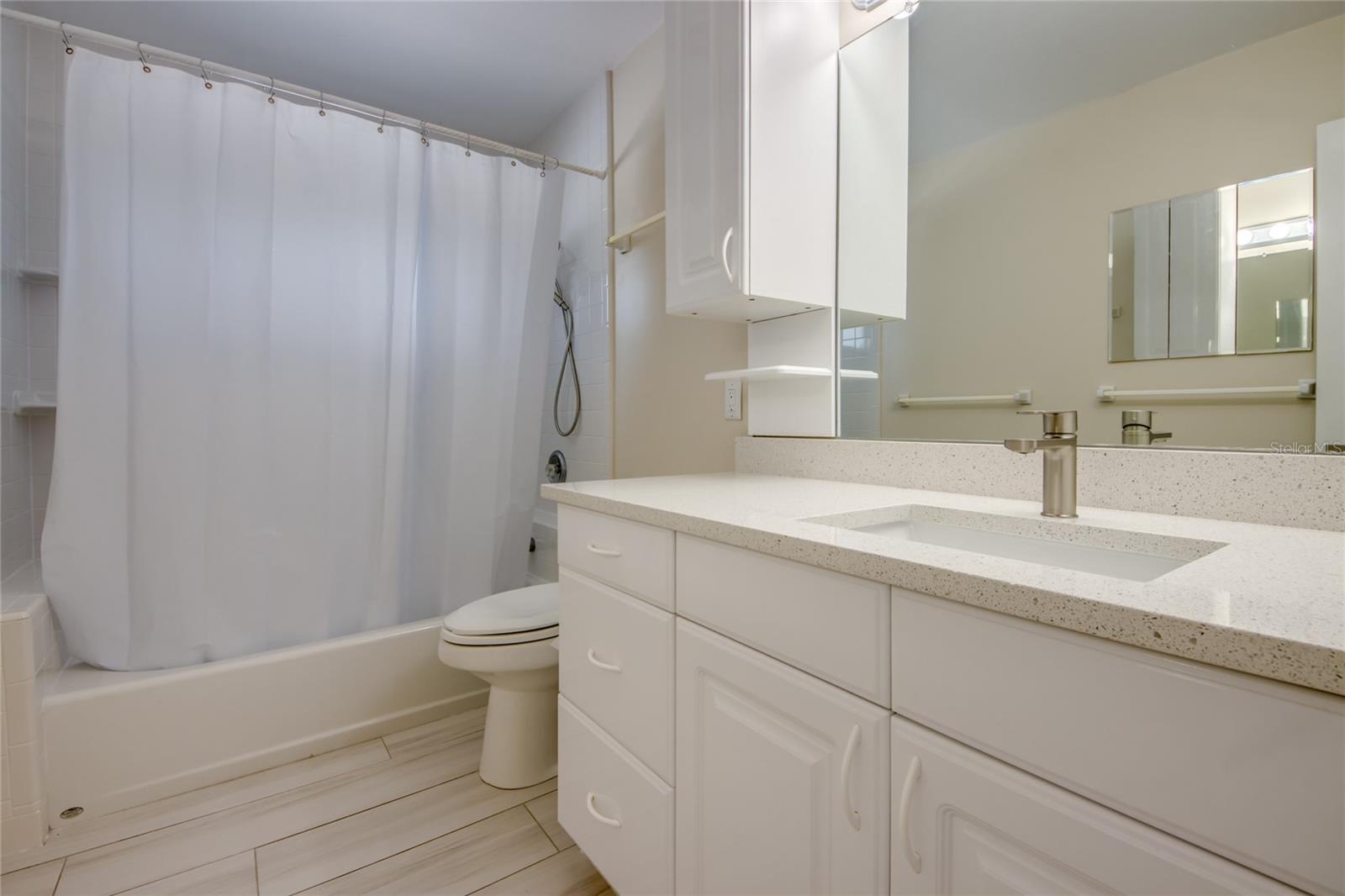 Image 25 of 46 For 3446 Pinetree Drive