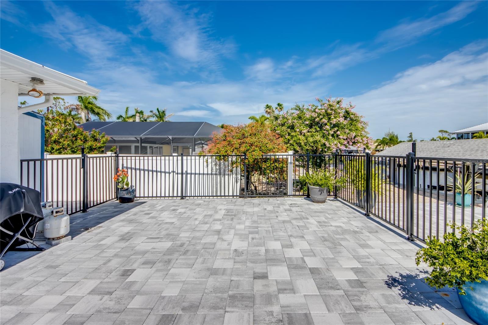 Image 30 of 46 For 3446 Pinetree Drive