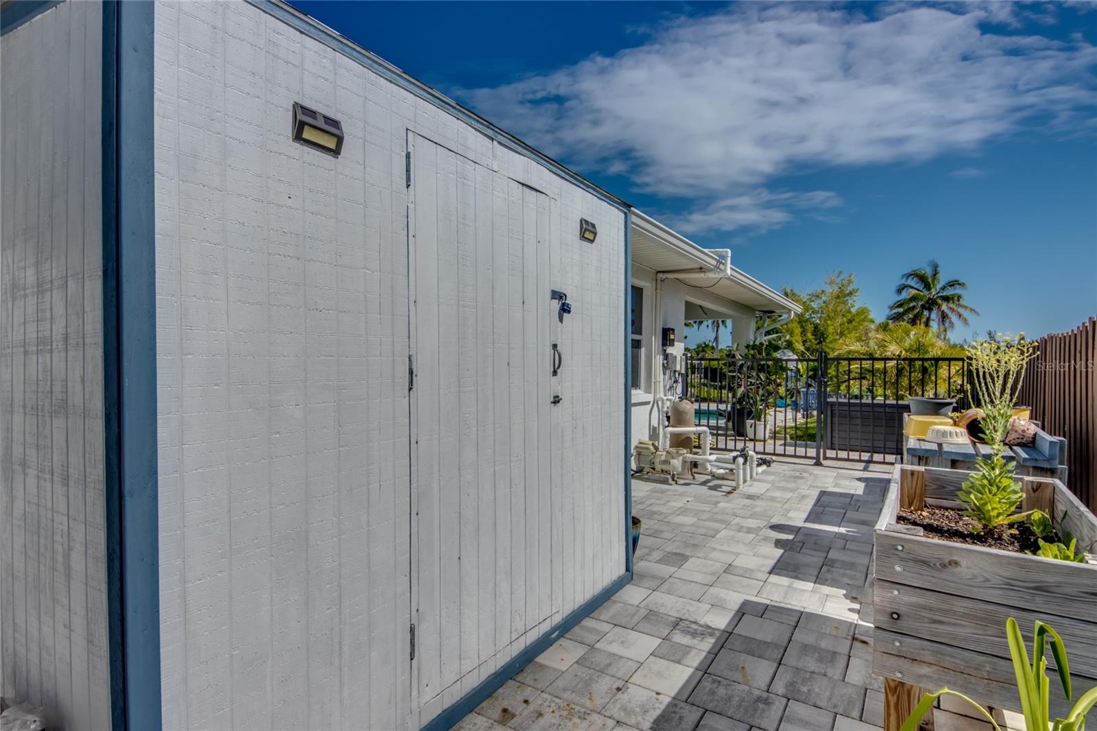 Image 33 of 46 For 3446 Pinetree Drive