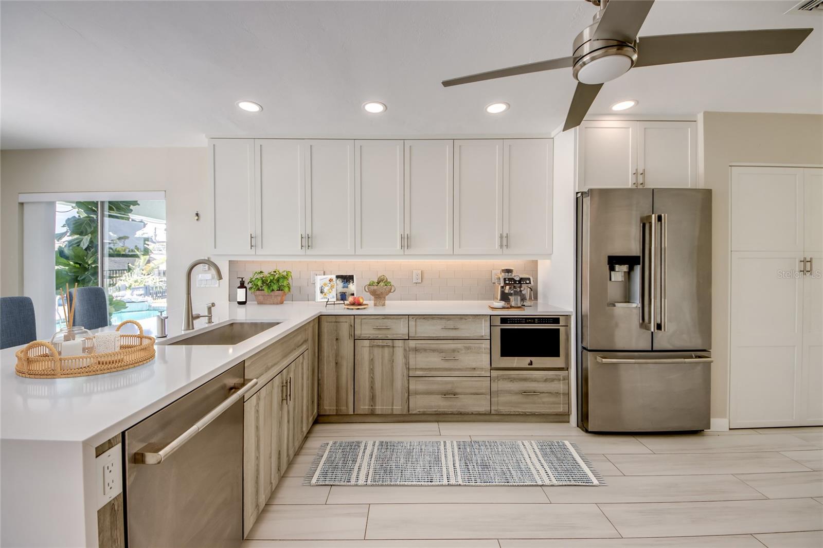 Image 6 of 46 For 3446 Pinetree Drive