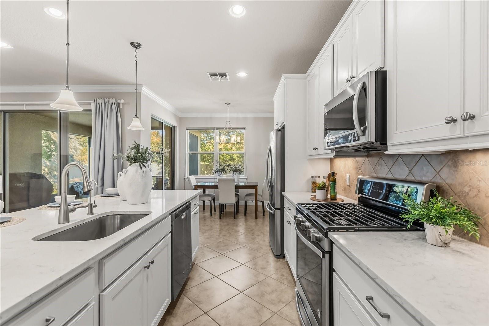 Image 10 of 60 For 10713 Berry Creek Road