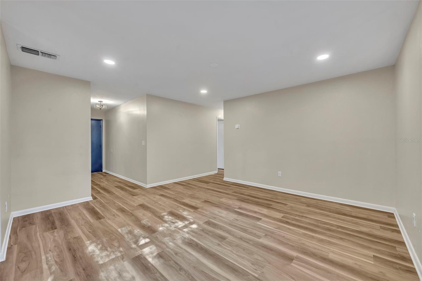 Image 17 of 32 For 110 Bilsdale Court